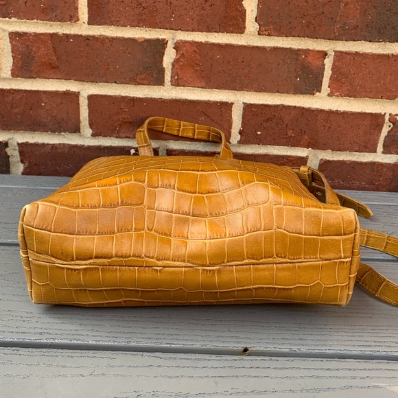 Madewell Zip-Top Leather Transport Crossbody Bag - Picture 7 of 13